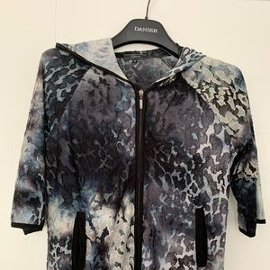 Small light sweater from cativa